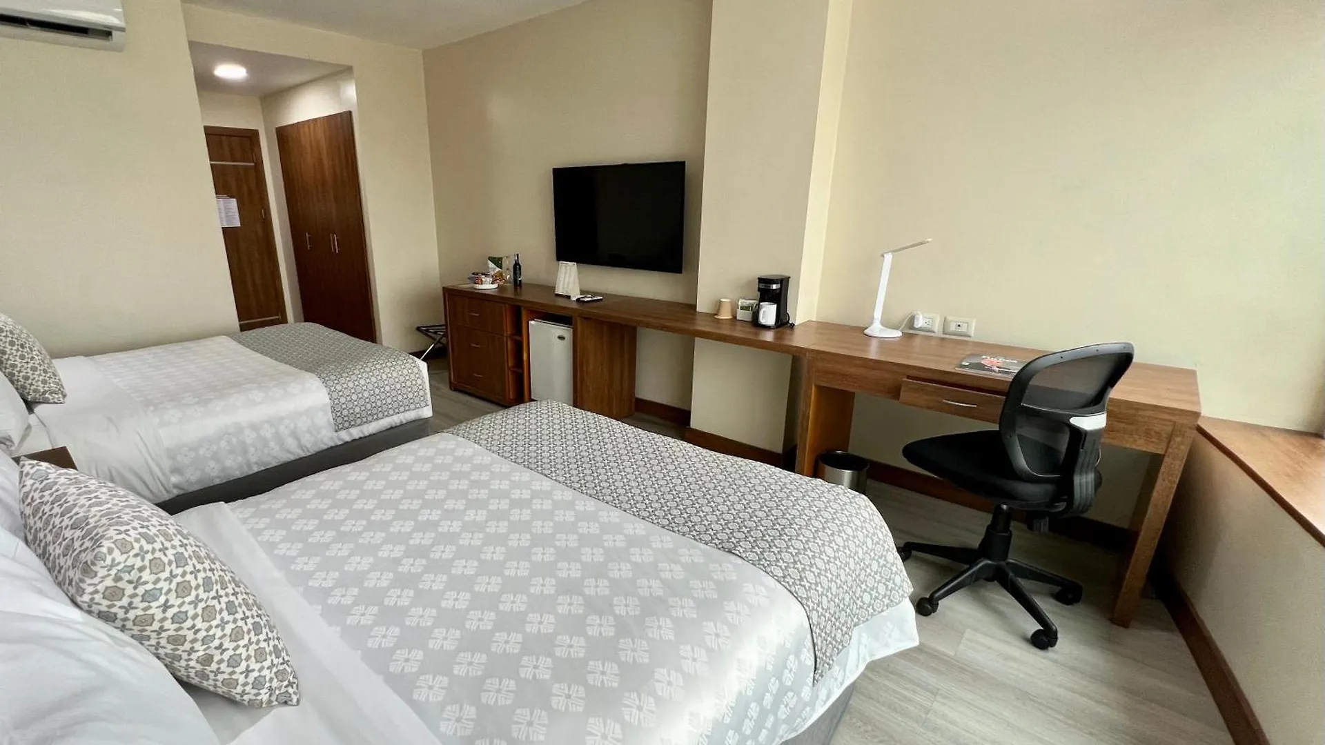 Wyndham Garden Guayaquil Hotel